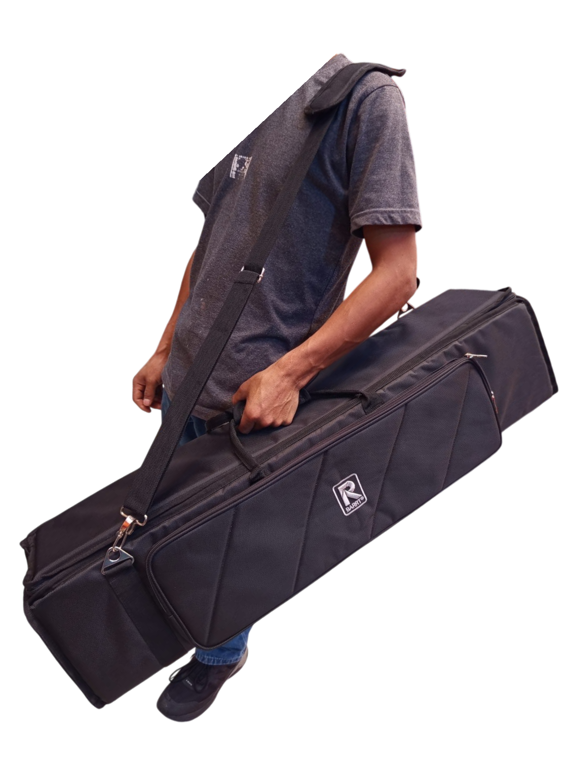 Funda Pedestal Barrt 88cm en uso con correa
